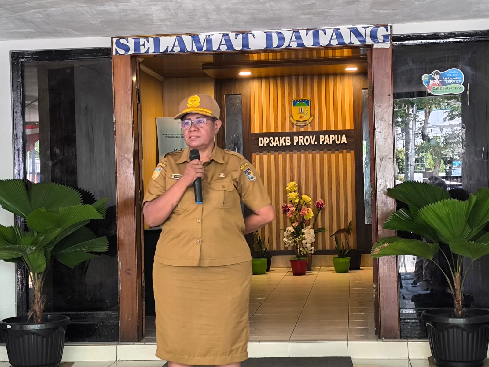 DP3AKB PAPUA GELAR APEL PAGI, PLT. KADIS TEKANKAN PENINGKATAN KAPASITAS ASN