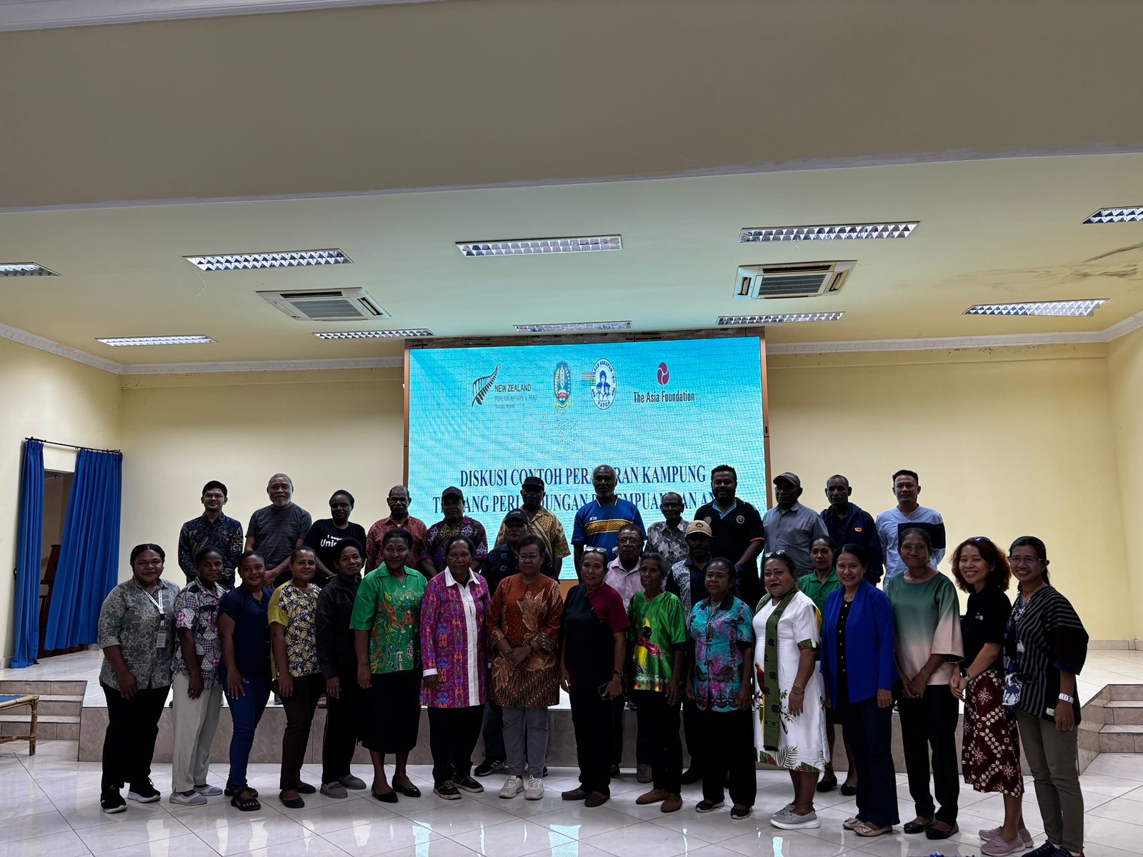 DISKUSI PENYUSUNAN PERATURAN KAMPUNG UNTUK PERLINDUNGAN KELOMPOK RENTAN DI KAMPUNG YAKONDE DAN AYAPO