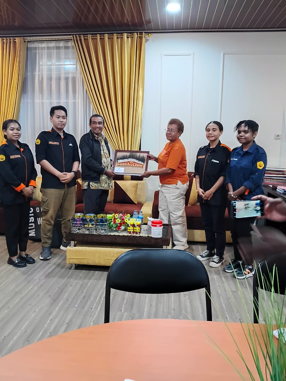 Uncen Resmi Tarik Mahasiswa Magang dari DP3AKB Provinsi Papua