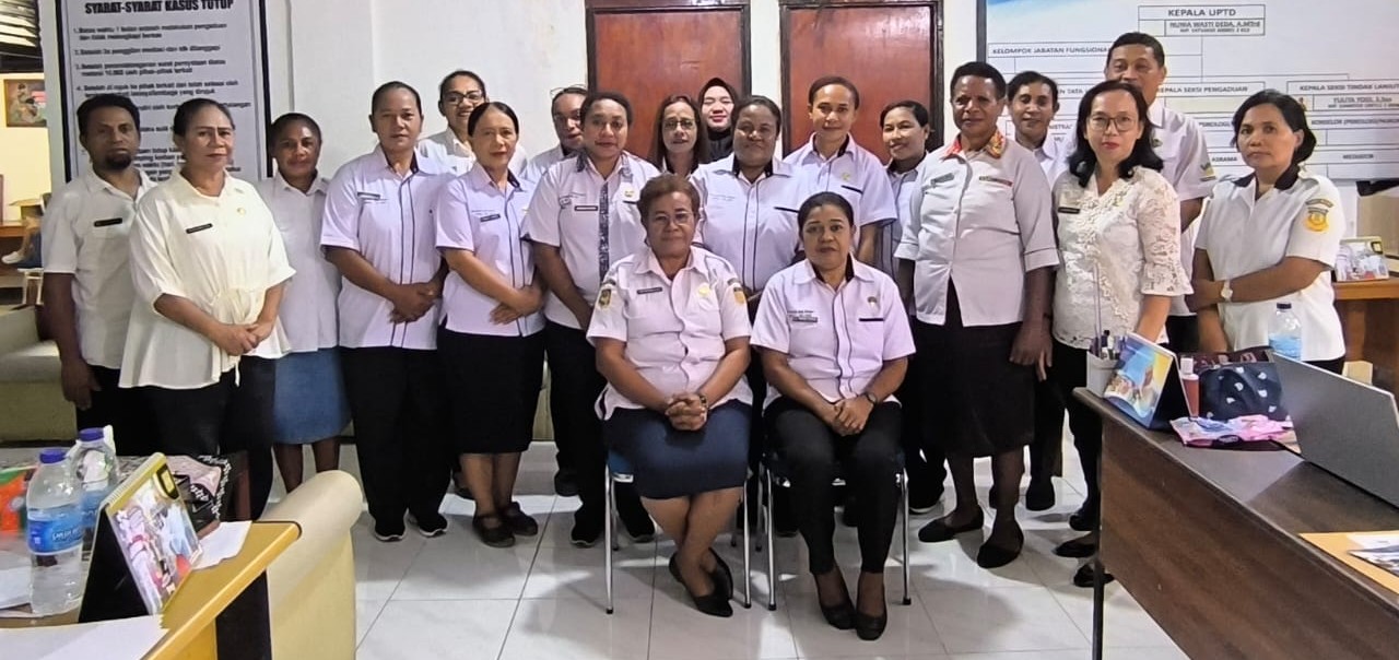 Kunjungan DP3AKB Waropen ke Provinsi Papu