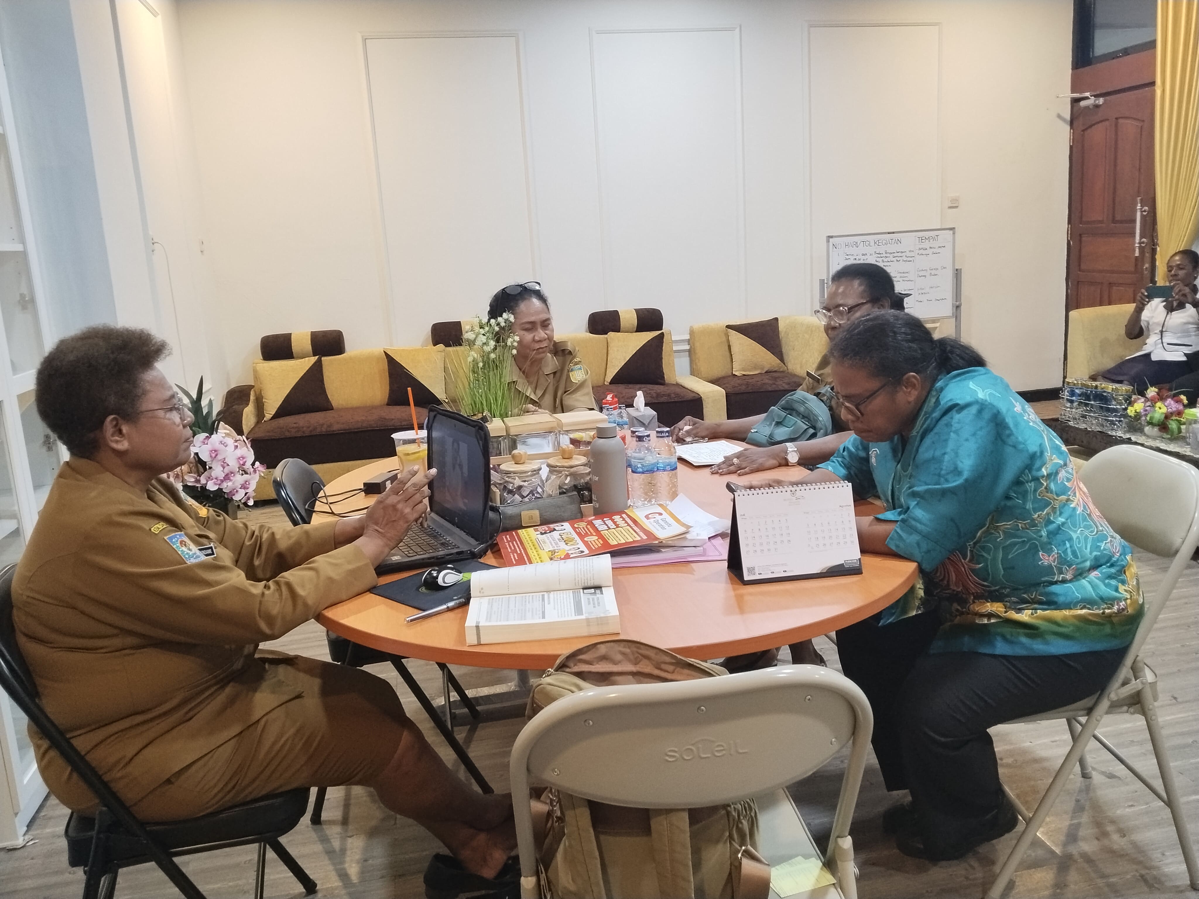 DP3AKB Provinsi Papua Terima Kunjungan Dinas P3A Kabupaten Sarmi, Bahas Pembentukan Forum Anak