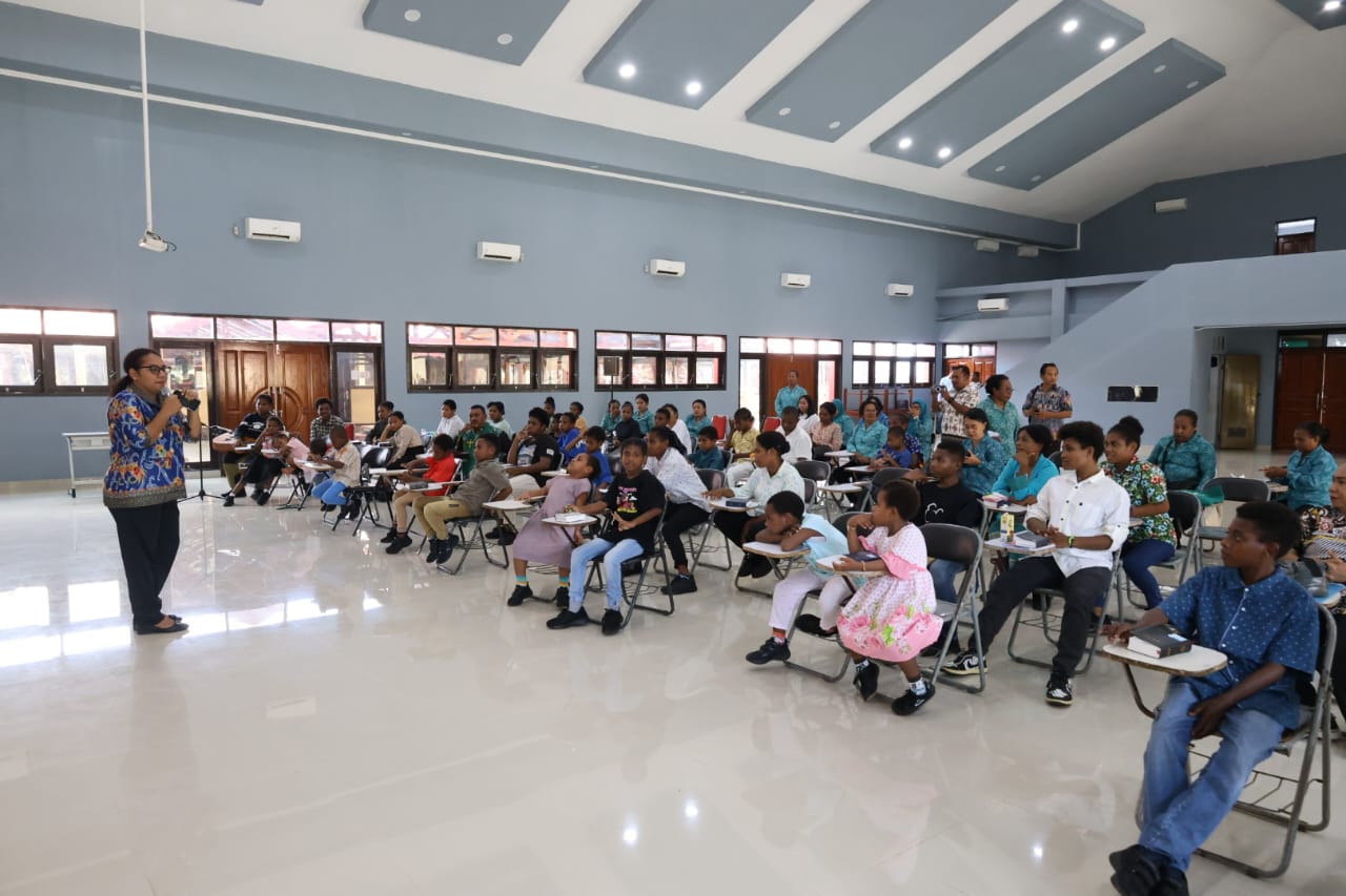UPTD PPA DP3AKB Provinsi Papua Gelar Trauma Healing untuk Anak-anak Panti Asuhan “Pembawa Terang” Pasca Kebakaran