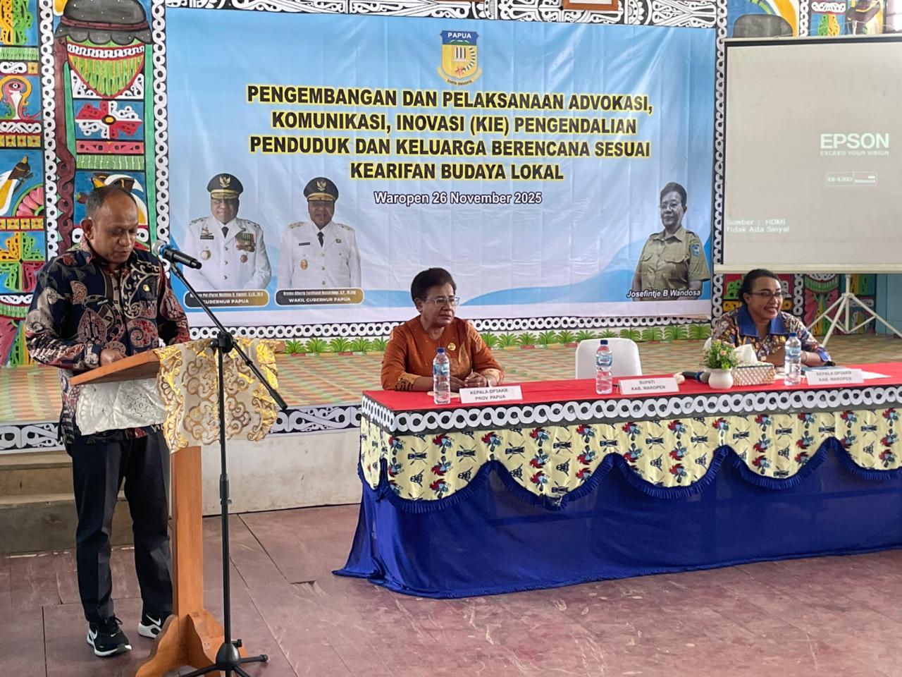Pemprov Papua Dorong Penguatan Program KIE Berbasis Budaya Lokal di Waropen