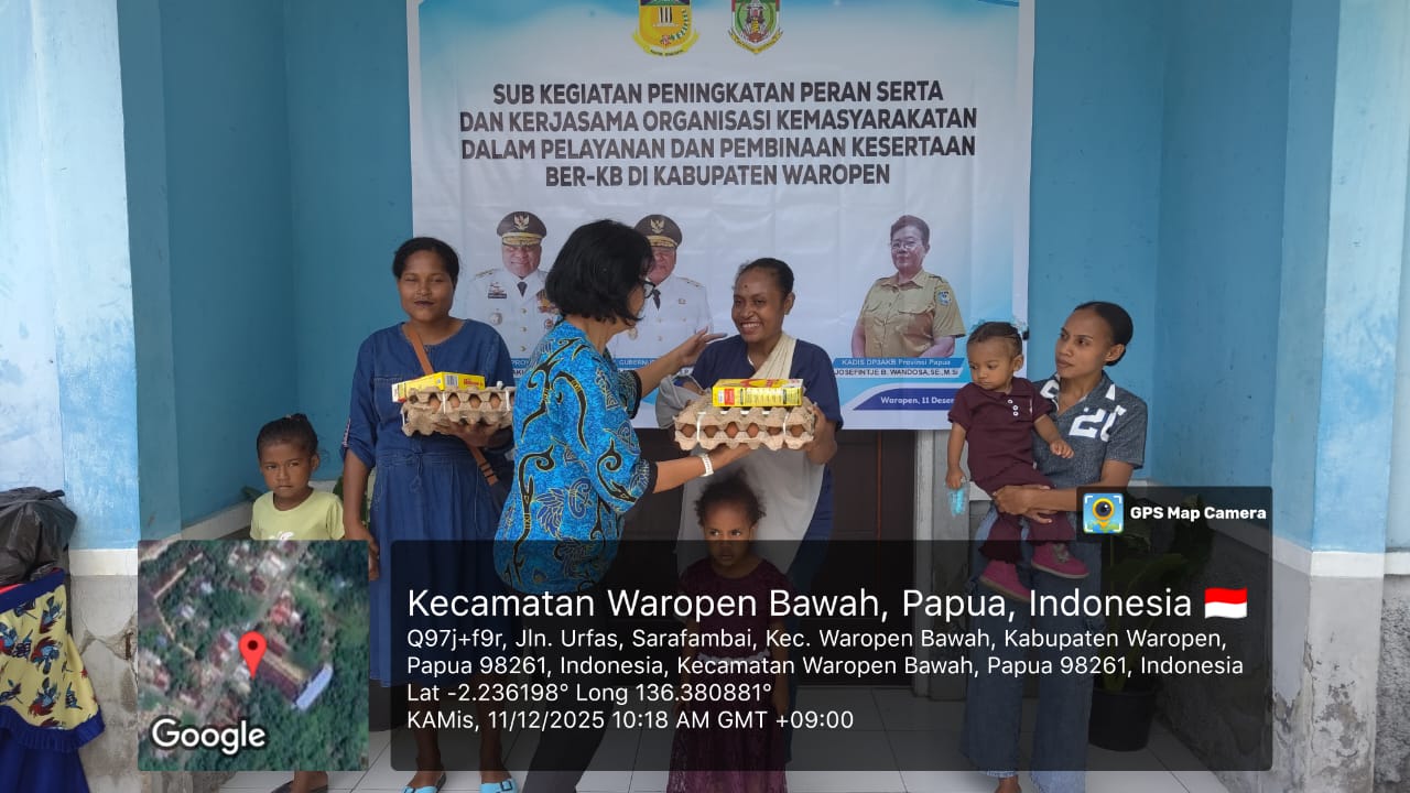 DP3AKB Papua Salurkan Bantuan dan Sosialisasi KB bagi Keluarga Berisiko Stunting di Waropen
