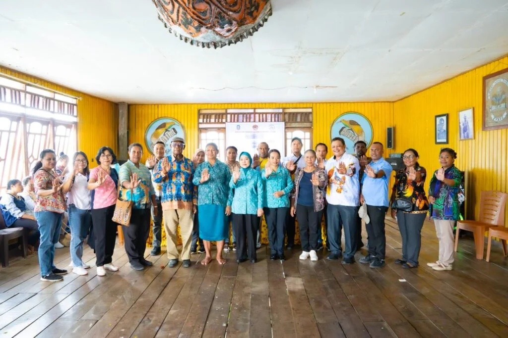 DP3AP2KB Papua Dampingi Ketua TP PKK Kunker ke Kampung Ayapo, Perkuat Layanan Perlindungan Perempuan dan Anak